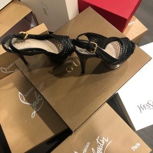 Prada perforated platform heels black 36